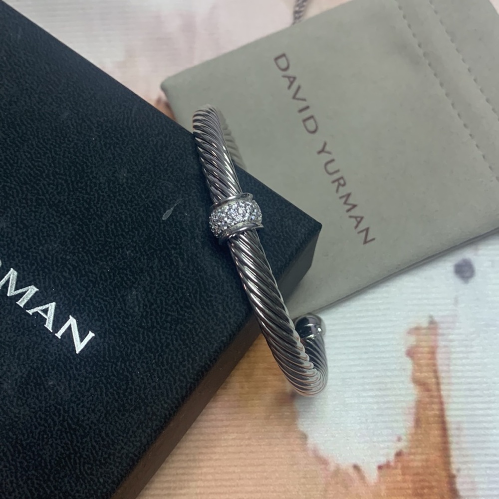David Yurman Pavé Diamonds Cable Station Silver Bracelet 7mm